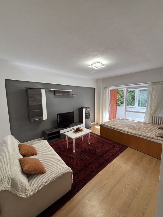 Inchiriez apartament 3 camere Tătărași, Iași, Persoana Fizica