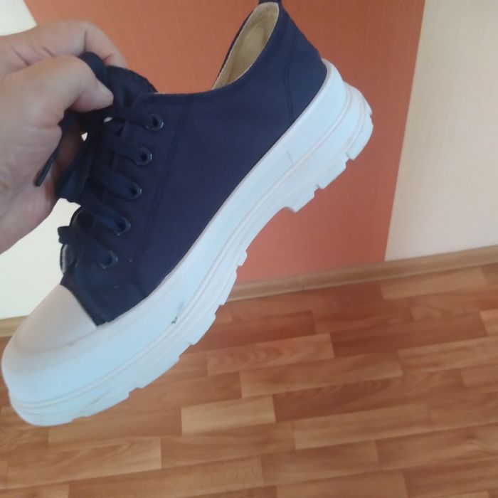 Продам женские кеды 41р