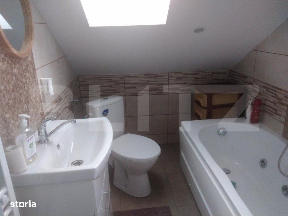 Casa cu 4 camere, 119 mp utili, 660 mp teren, zona Dambul Rotund