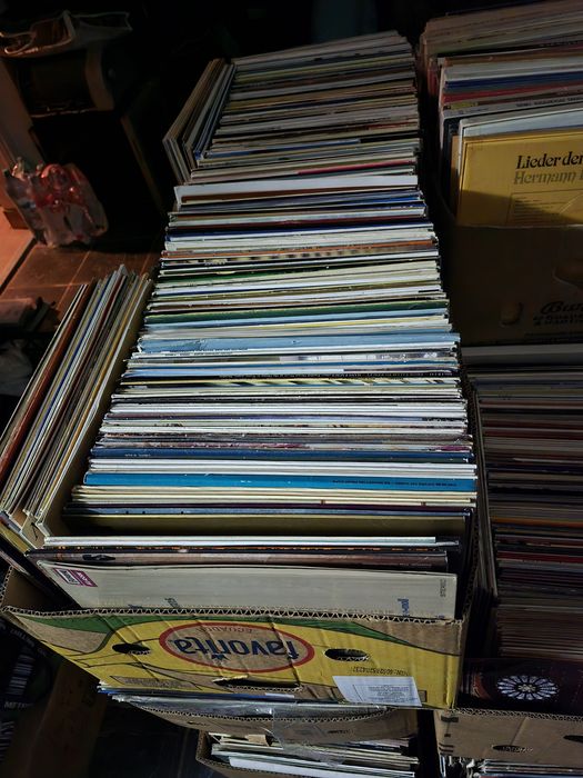 Vând Lot 1500 Discuri Vinil muzica clasica mixta pentru pick-up