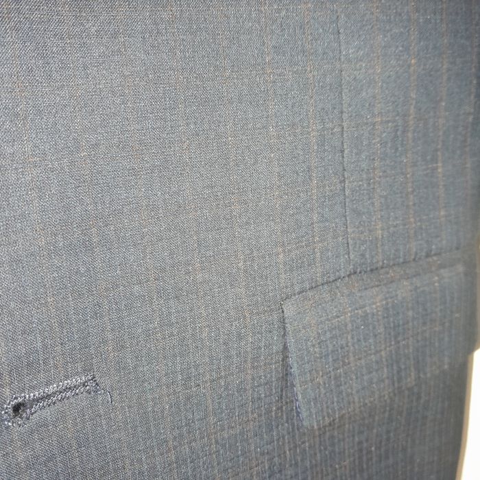 Продам Школьный костюм