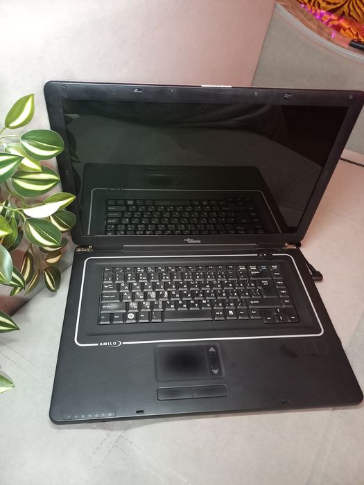 Ноутубк ND Fujitsu