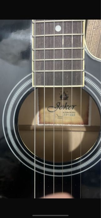 Гитара аккустическая