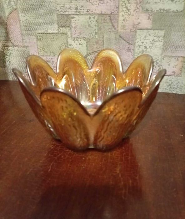 Продам красивые вазы советского  периода.