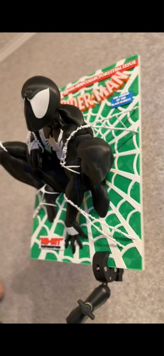 Spider Man black suit