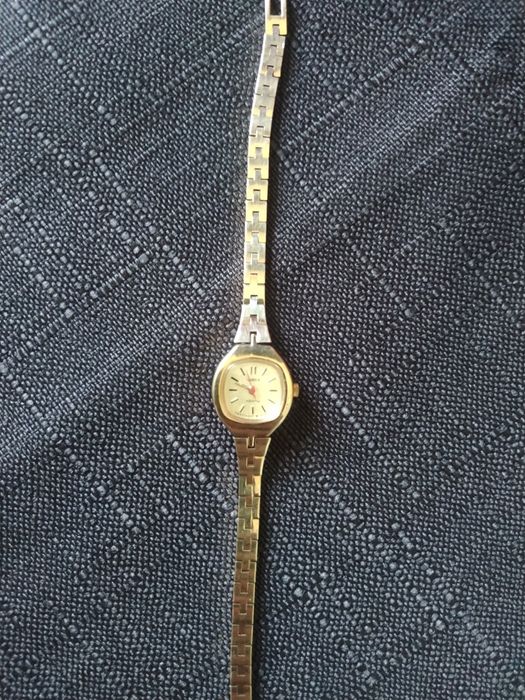 Срочно Продам часы наручные "Чайка"