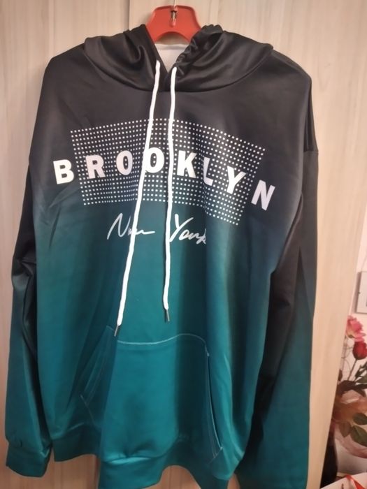 Суичър, размер XL НОВ!