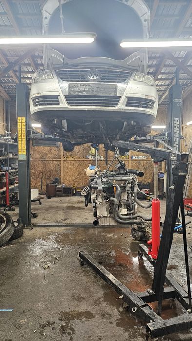 Bara Fata Aripa aripi capota R Line praguri vw Passat B6