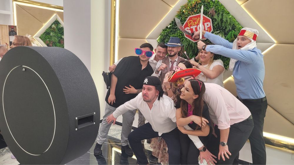 Cabina foto/ fum greu/tablou cu amprente/ arcade flori & baloane