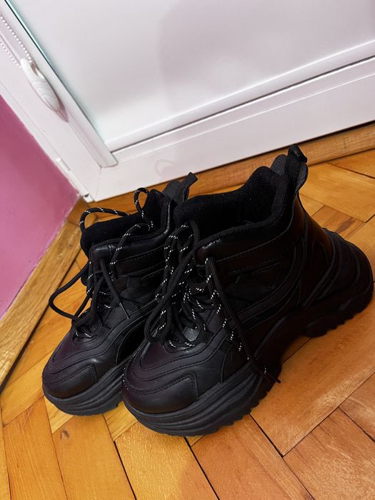 Дамски обувки