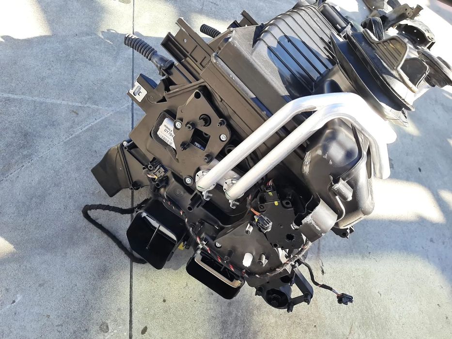 tulumba aer bord 2.0 tdi deu audi a4 b9 8w  8w1820005al