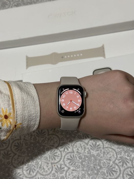 Apple watch 8 series, 41мм - Бежевый, как новый!