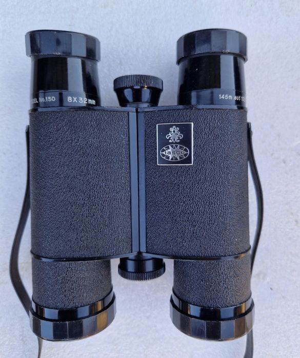 Binoclu Tasco 8x32