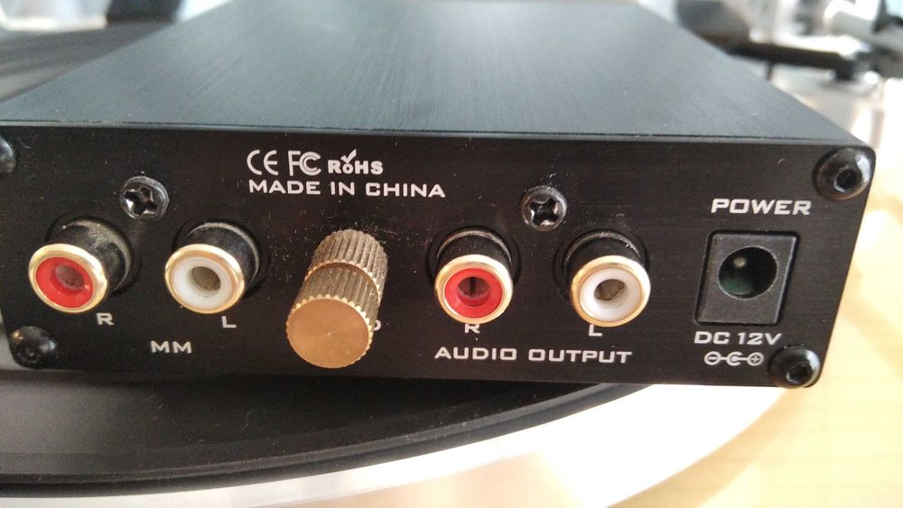 Виниловый проигрыватель TEAC TN-300