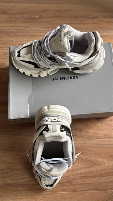 Balenciaga tracks