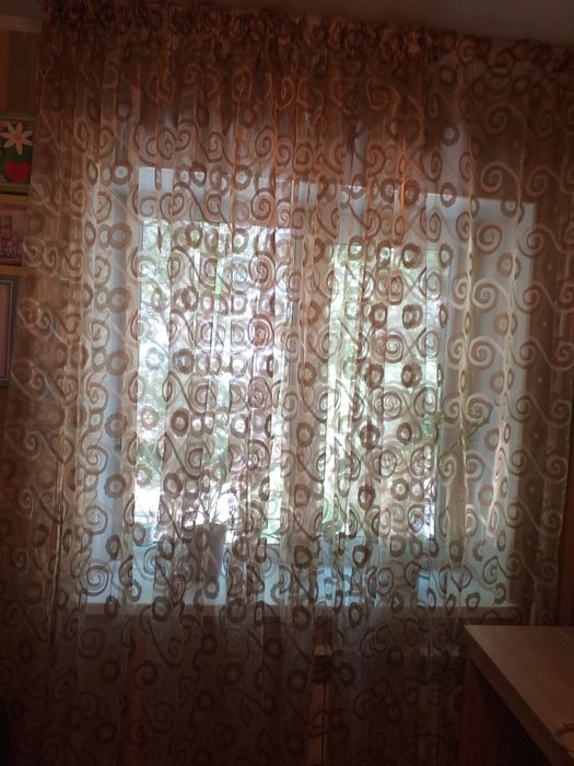 Продаётся тюль 5 метров.