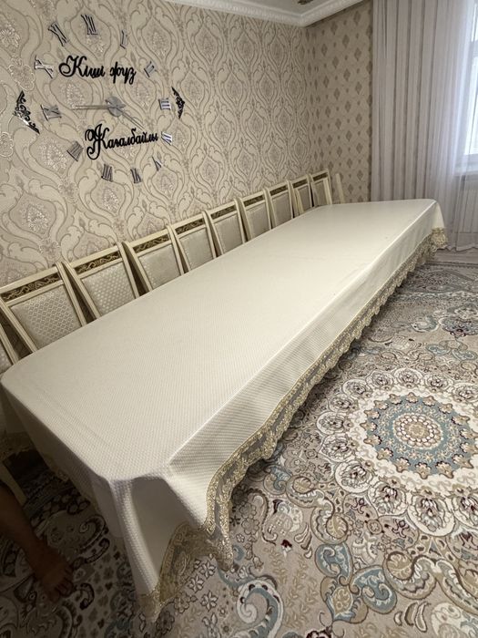Стол для гостиной