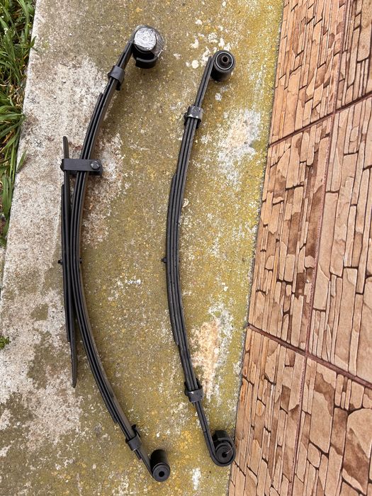 Suzuki samurai arcuri fata și spate