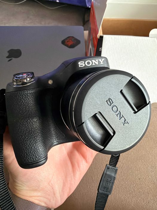 Sony H300 нов фотоапарат с 20 мегапиксела с 35 оптичен зуум