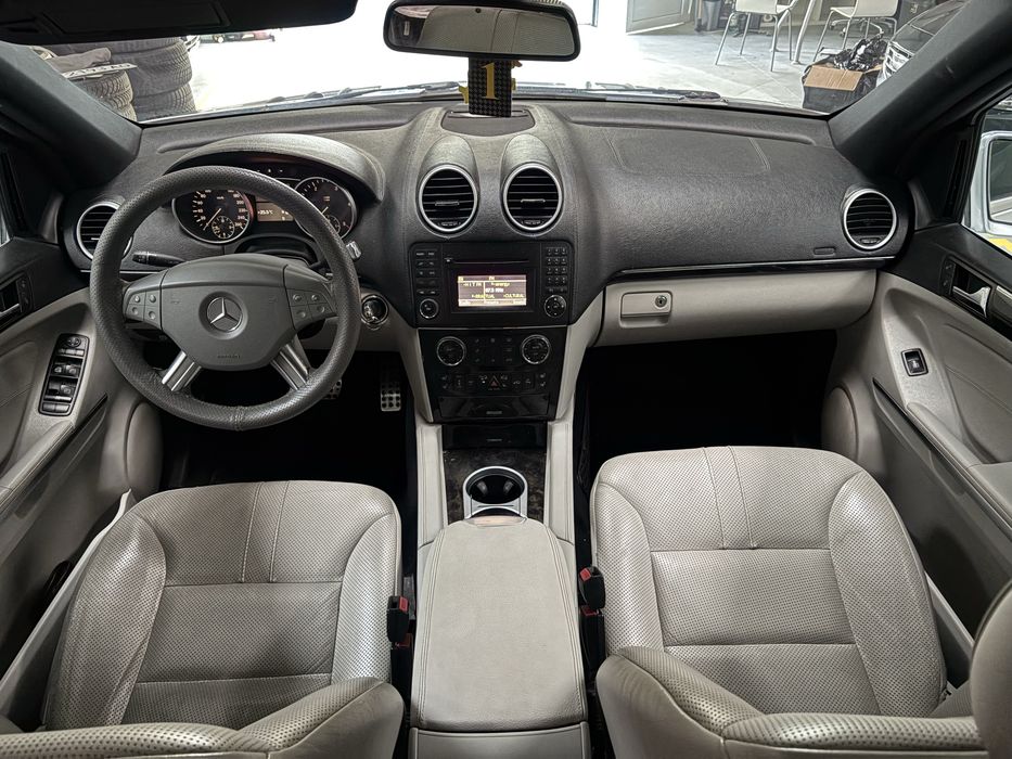 Mercedes ML 350 3.0 Diesel 4x4 Automat Full Option Piele Crem R20 Accept Schimb