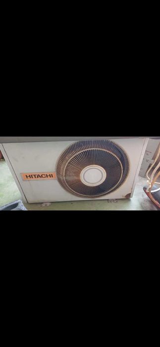 Климатик Hitachi