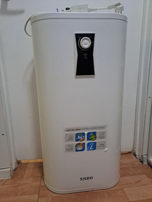 Водонагреватель титан Oasis 50л