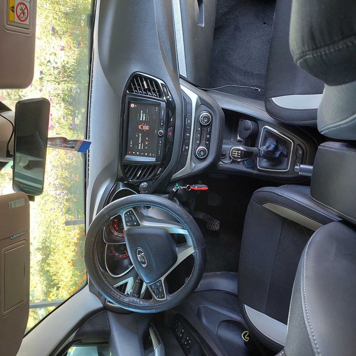 Лада Веста Кросс