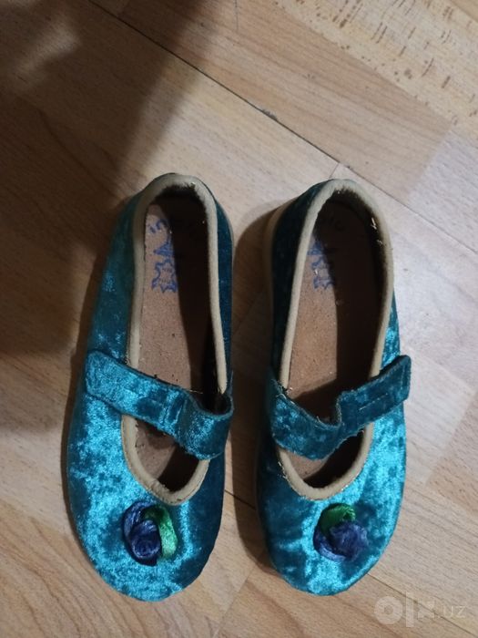 Продам туфельки на девочку