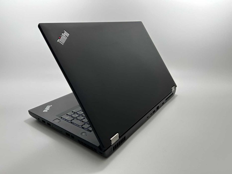 Lenovo P70  i7 64gb 1.5 TB display MARE 17  nVidia gaming Garantie 1AN