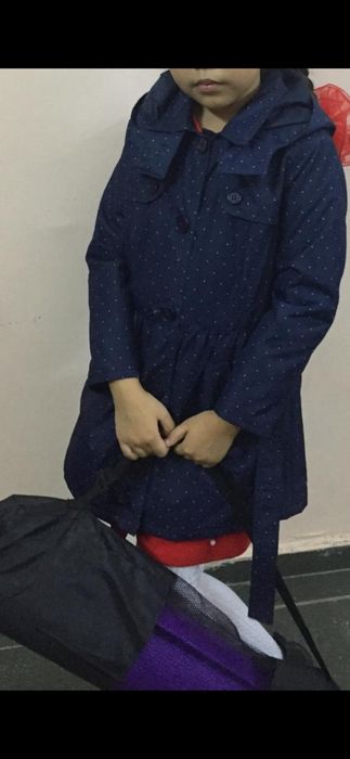 Продам плащ 128 р на 7-8 лет