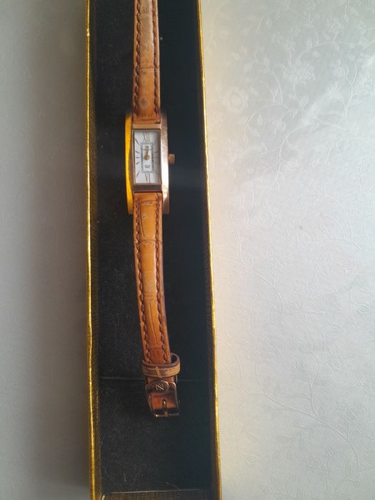 Продам золотые часы "Ника"