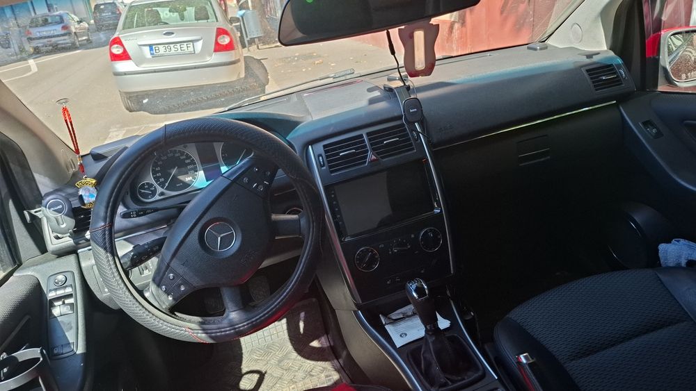 Vând Mercedes B180 CDI din 2009