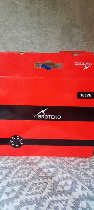 Монитор Broteka 185VH Черный