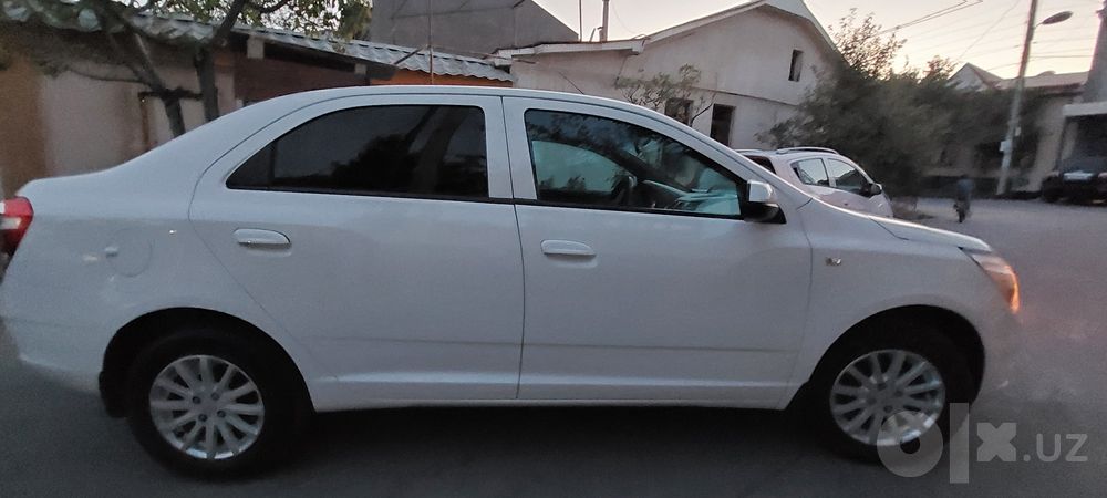Chevrolet Cobalit AT