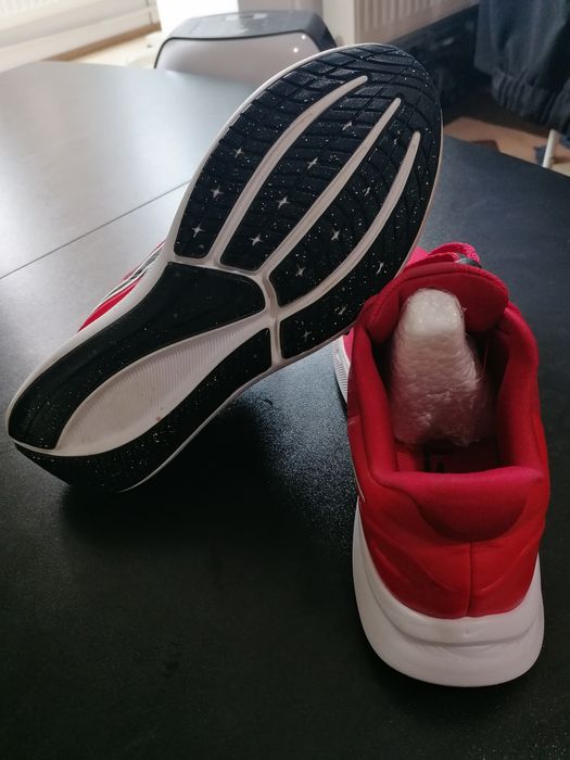 Nike star runner 38.5