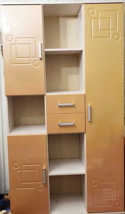 Шкаф для одежды и аксессуаров