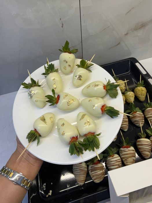 Продаю клубники в шоколаде