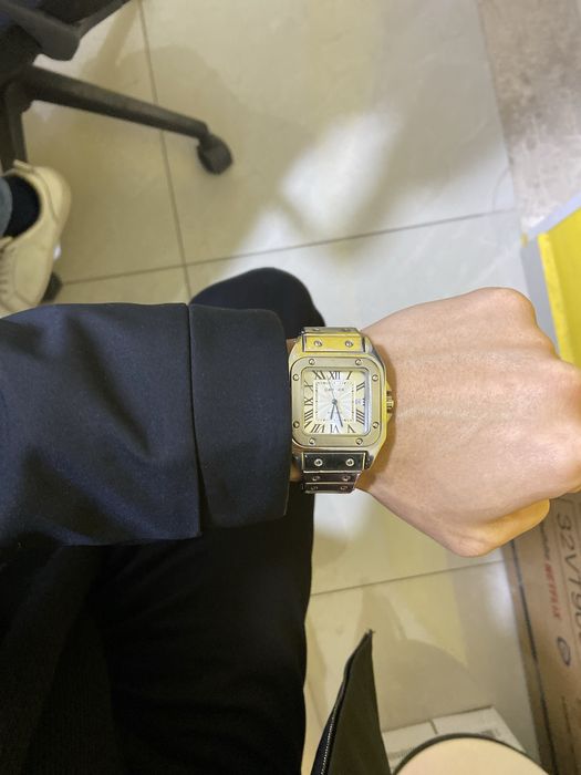 Наручные часы Cartier ,  почти новый ,нет никаких царапинов.