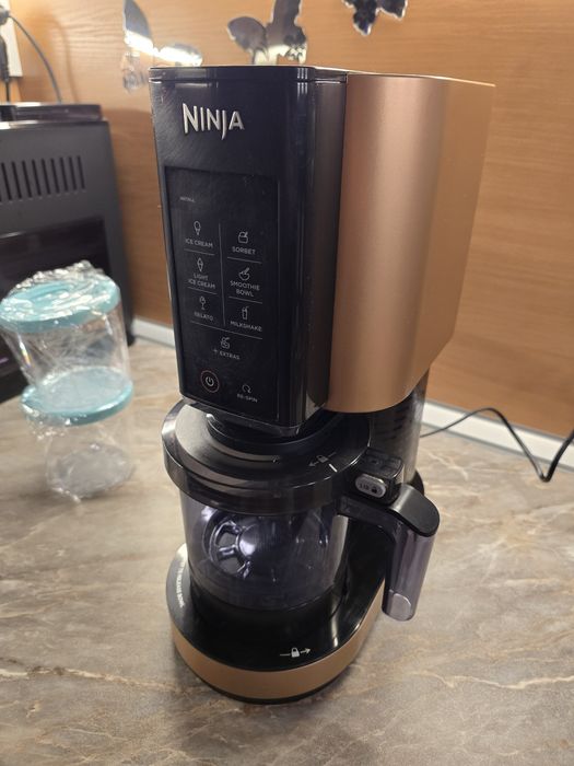 Машина за сладолед Ninja Creami NC300EU