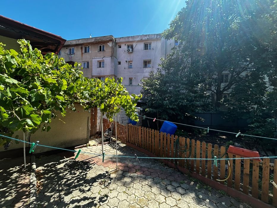 Teren 851 mp + casă locuibilă în zonă ultracentrală – ideal investiție / dezvoltare imobiliară