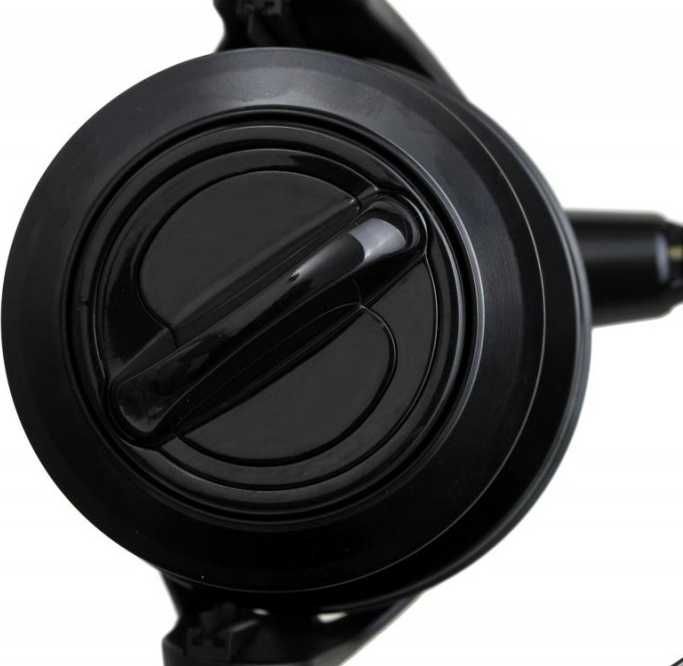 Продавам 2 броя шаранаджийски макари