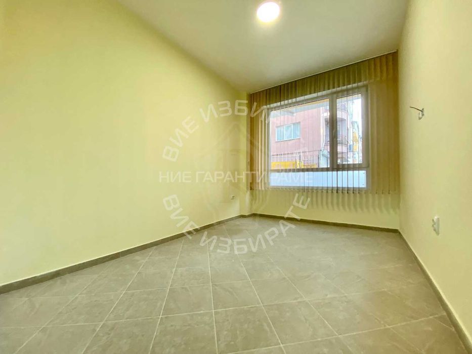 Дава се под наем Магазин в Варна, Колхозен пазар - 33 кв.м за 331.5 € - Снимка #3