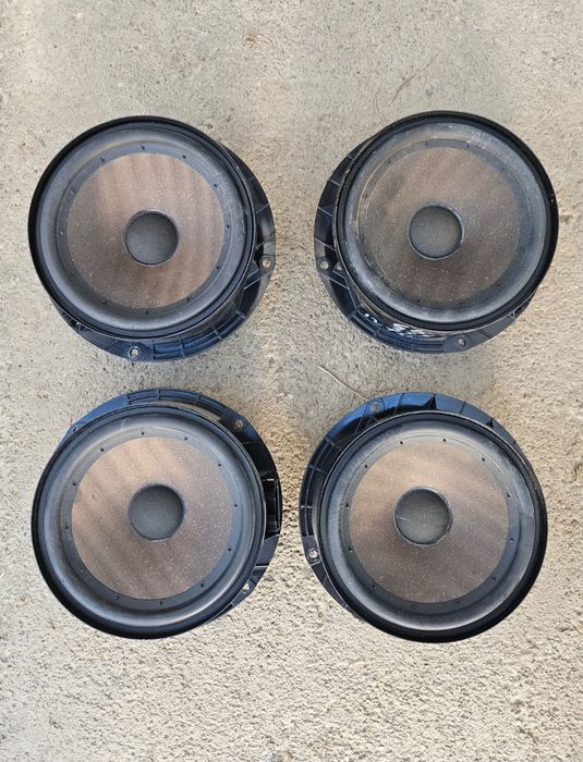 Boxe Vw volkswagen Golf 5 Golf 6 originale pentru break si hatchback