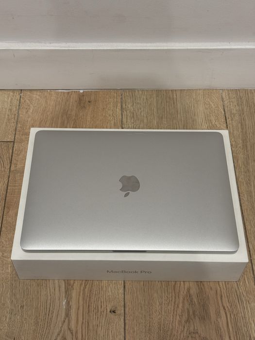 Продается Macbook Pro 13 2017