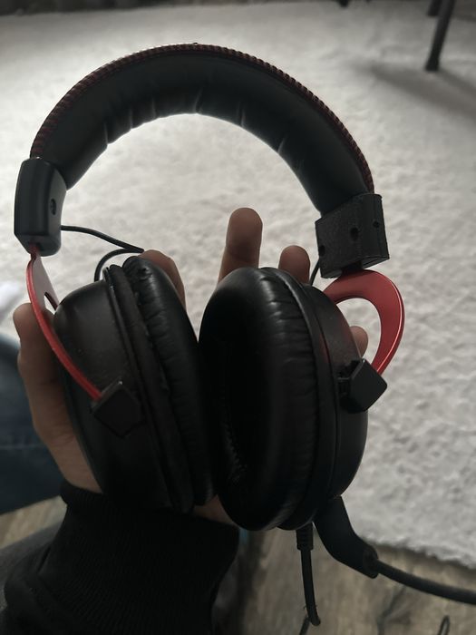Продам hyperx cloud 2