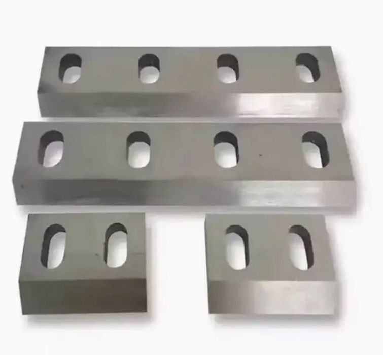 Продаются ножи и сетки для дробилок различных моделей!