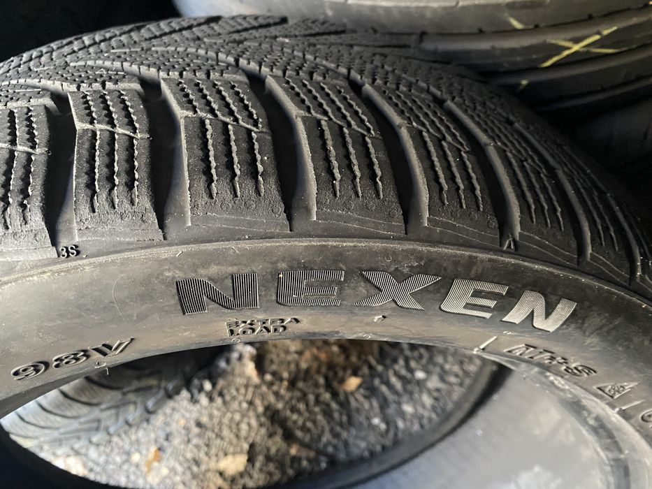 Шины 245/40/19 пара бу нексен