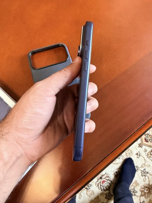 Продам или обменяю iphone 17 pro max 256