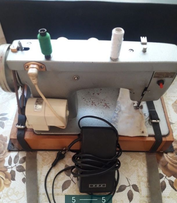 Швейная машина ЧАЙКА 142М..