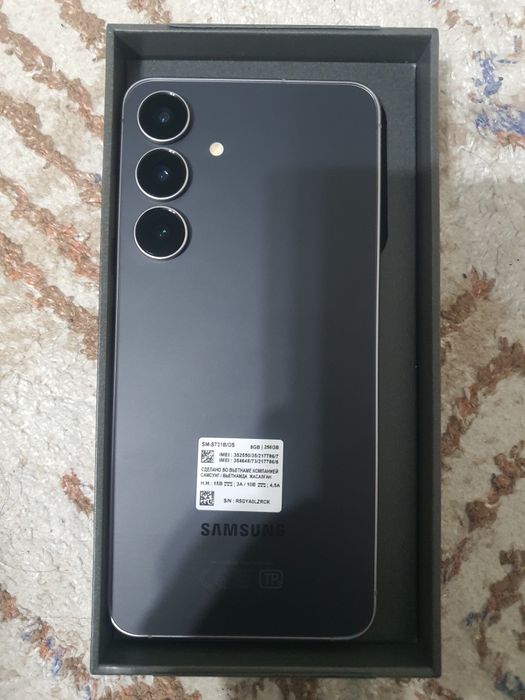 Samsung S25 FE продам